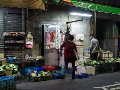 File:Fresh Vegetables And Fruits Market Booth (224148317).jpeg