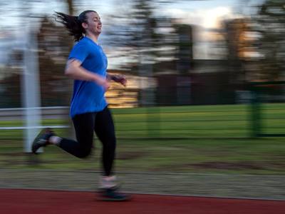 File:Fitness training improves run times (8276719).jpg