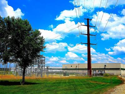 File:ATC Mazomanie Electrical Substation - panoramio.jpg