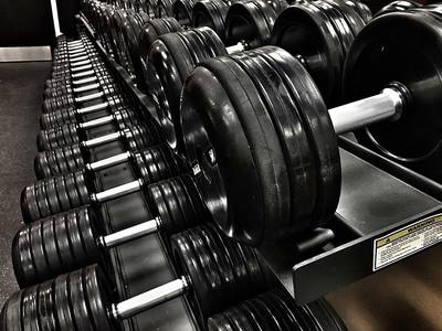 File:Gym Dumbbells For Working Out (193383405).jpeg