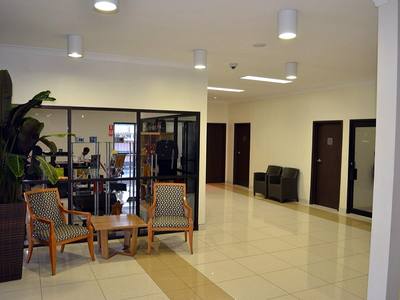 File:Highlander Hotel lobby (6350025270).jpg