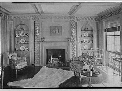 File:Mrs. Russell A. Alger, residence in York Harbor, Maine. LOC gsc.5a18519.jpg