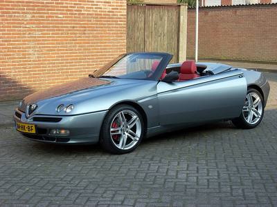 File:Alfa Romeo Spider Meteora.jpg