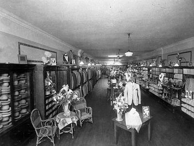 File:Clothing store interior.jpg