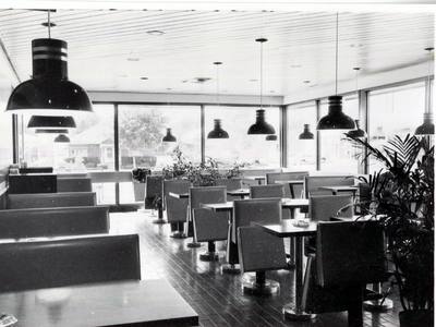 File:Empty restaurant interior HC08164.jpg