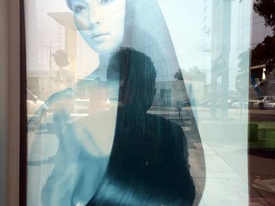 File:Crystalizing Straight Hair from Shiseido Professionals in Springvale.jpg