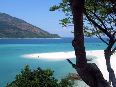 File:Koh Lipe (island), Sandy beach 2, Thailand.jpg