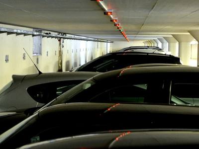 File:Garage (14048583968).jpg