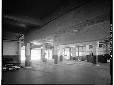 File:INTERIOR VIEW OF VEHICLE ENTRANCE AND OFFICES - Toledo Parking Garage, 114-134 Superior Street, Toledo, Lucas County, OH HABS OHIO,48-TOLED,5-7.tif