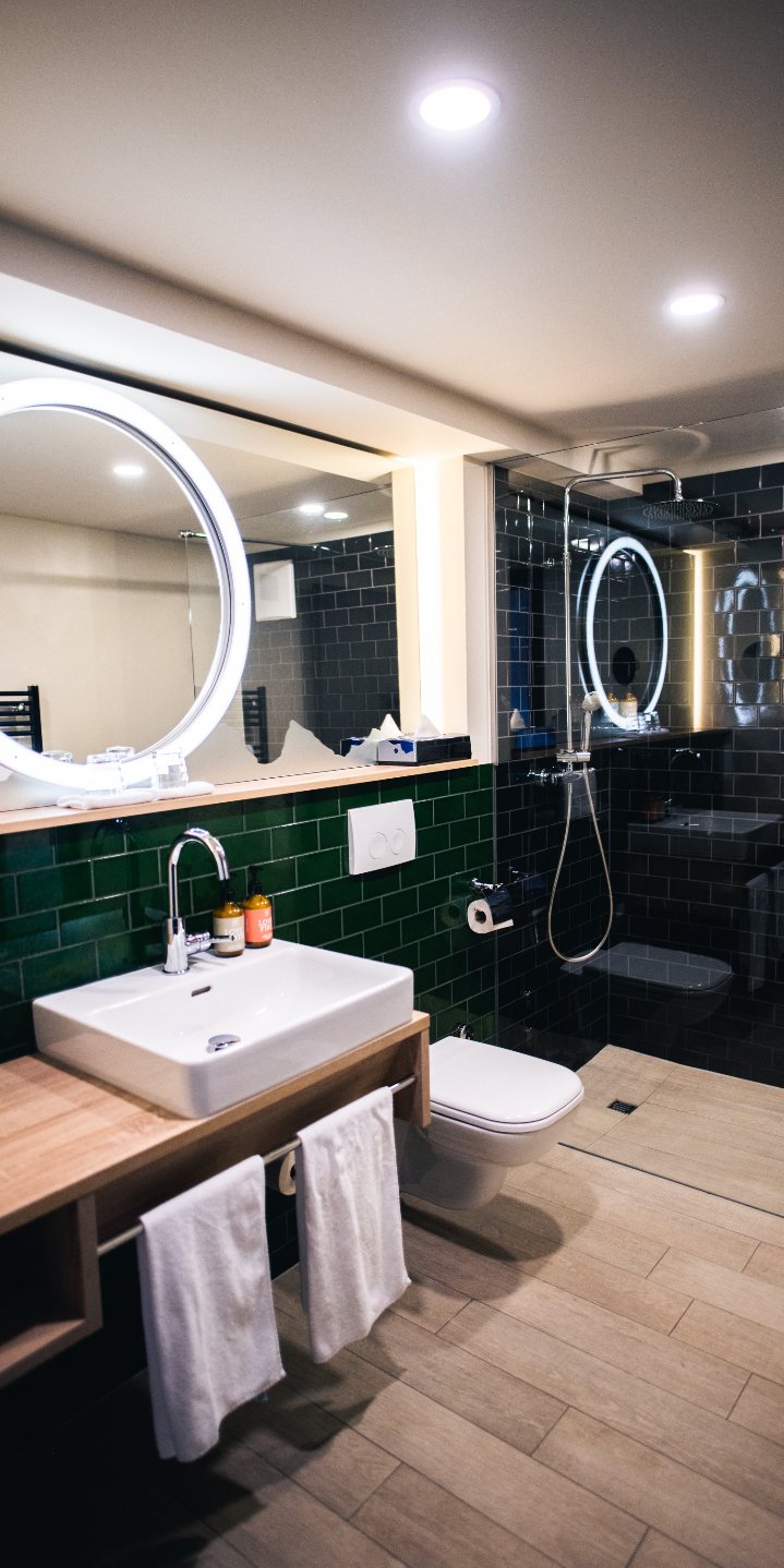 Modern Bathroom